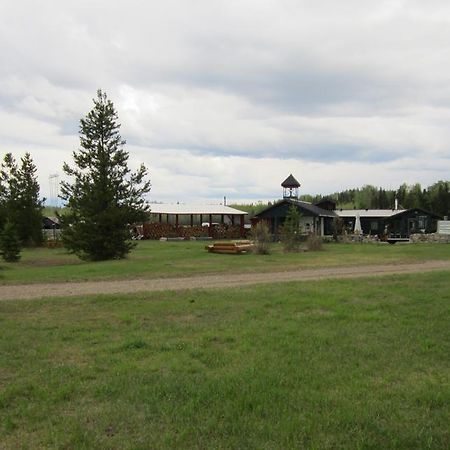 Woodhouse Cottages And Ranch Prince George Exterior photo